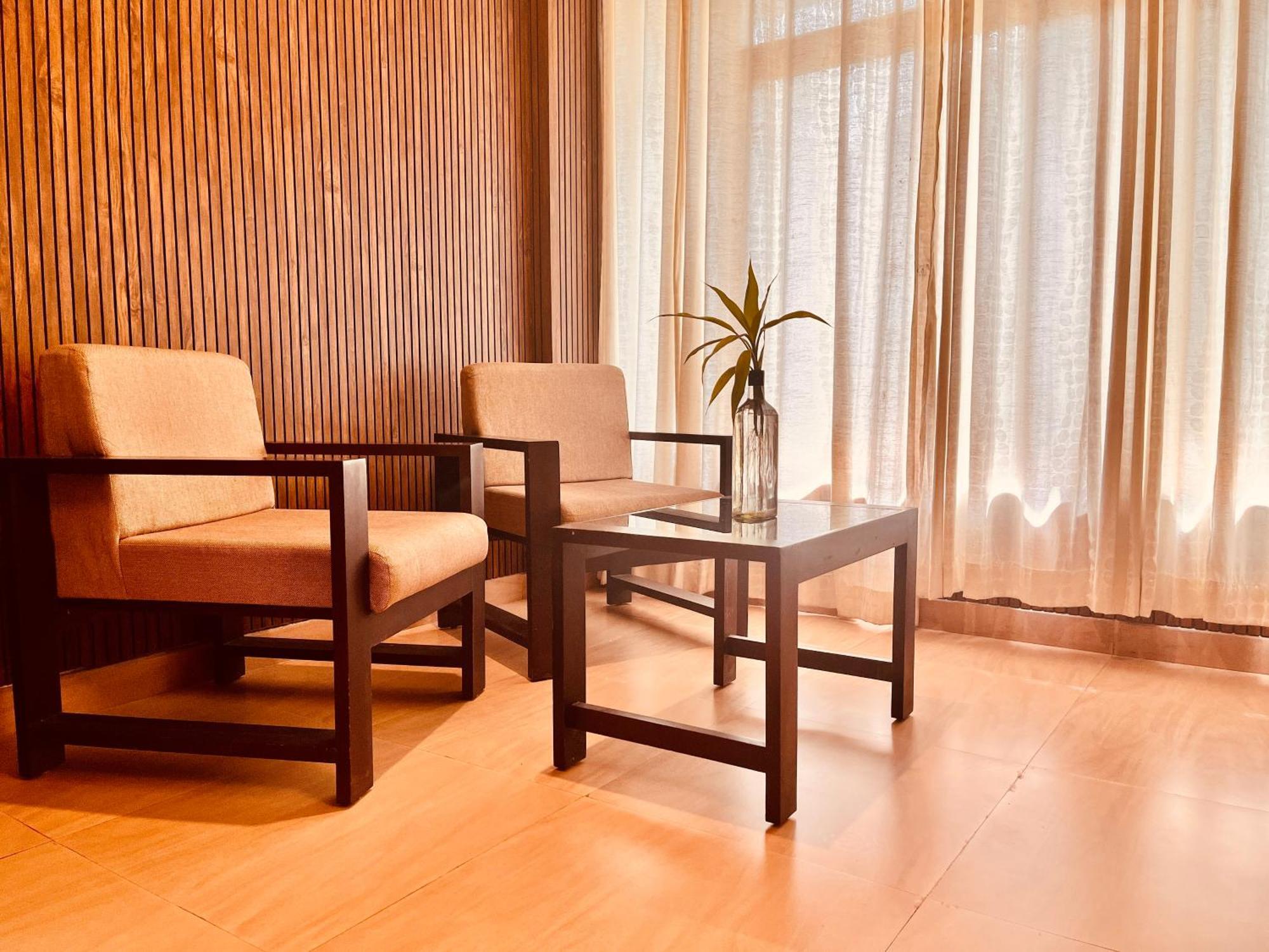 Pearl Grand Boutique Cottage In Omaxe Anandam Vrindavan - #Premium Ac Rooms With Balcony #Big Parking #Lift #Garden #Peaceful Area #Near Prem Mandir #Property Of The Year #Most Awarded Buitenkant foto